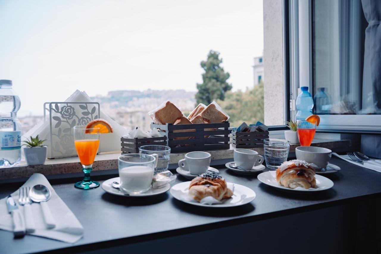 La Collina Di Capodimonte Couette-café Naples